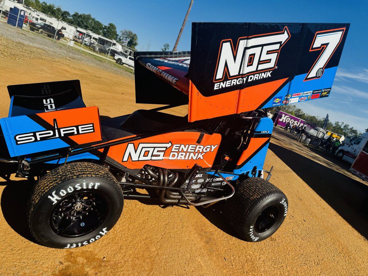 WorldofOutlaws's tweet image. Hot Sauce and the @ClausonMarshall/@NosEnergyDrink #7BC team made the trip to the #NationalOpen!

@WilliamsGrove is where @GioScelzi became the youngest winner in #WoOSprint history at a Natty O prelim in 2018.