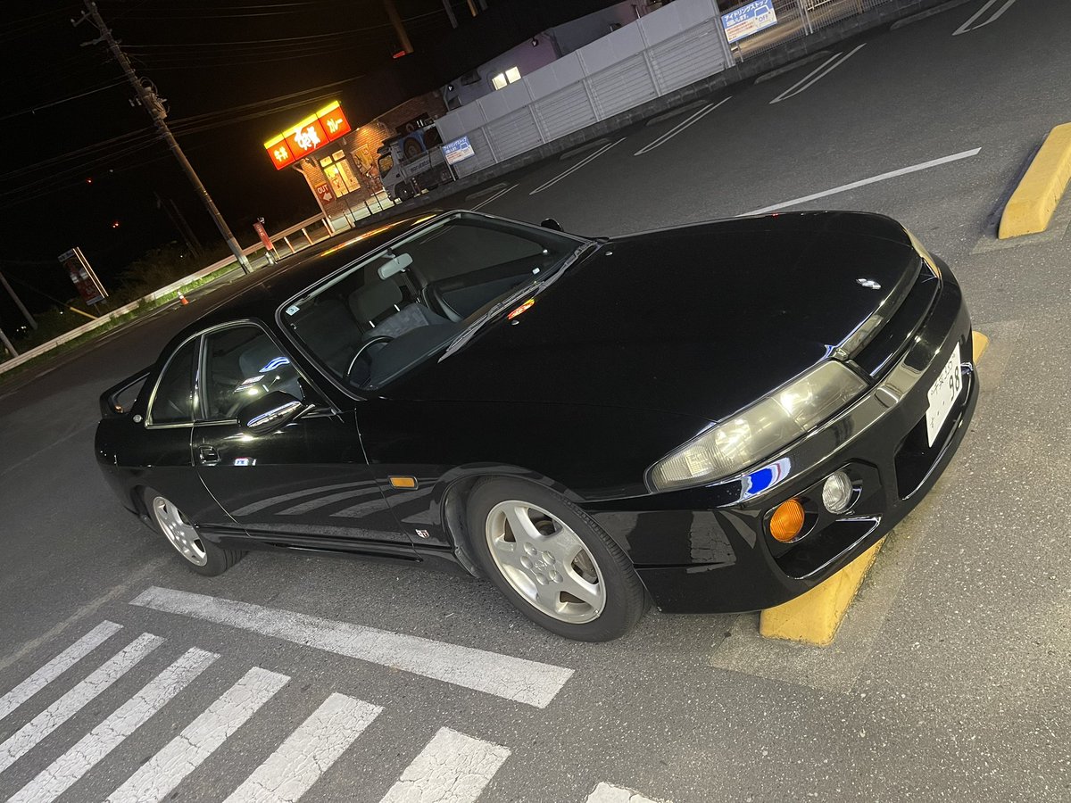 昨日の20時から対戦、雑談、ドライブ含めて今の時間だから普通に眠たい…