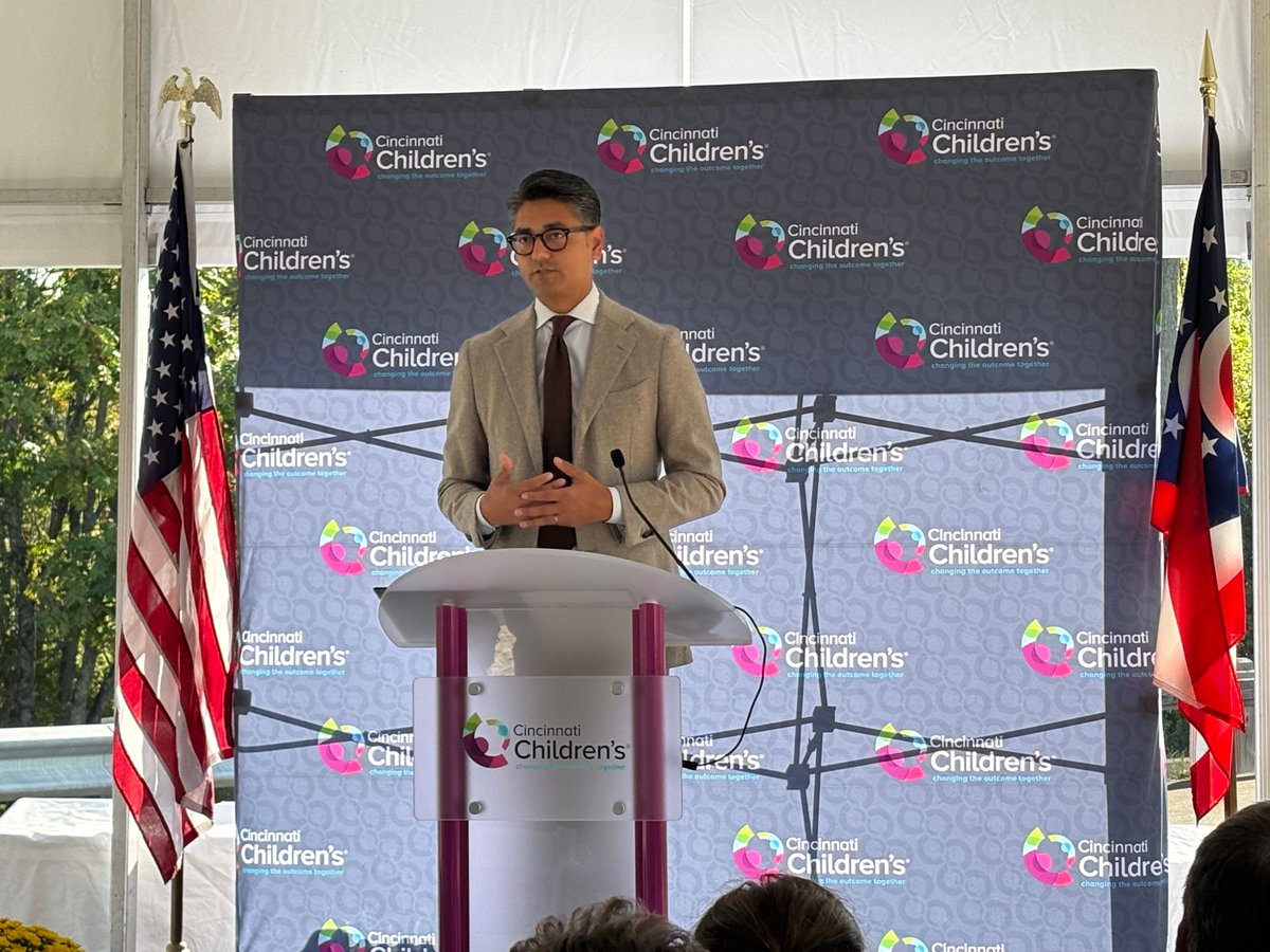 prusconstruct's tweet image. Proud to be part of the new green space opening at Cincy Children’s College Hill campus—athletic field, splash pad, playground &amp;amp; more. Thanks to Gov. DeWine &amp;amp; Mayor Pureval for joining us! #PrusConstruction #CincinnatiChildrens #GreenSpace #CincinnatiOH