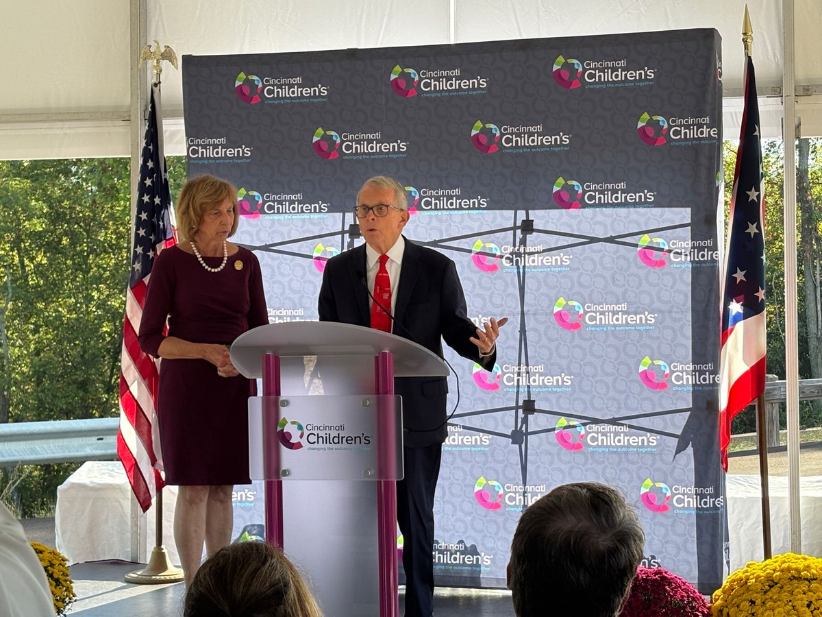 prusconstruct's tweet image. Proud to be part of the new green space opening at Cincy Children’s College Hill campus—athletic field, splash pad, playground &amp;amp; more. Thanks to Gov. DeWine &amp;amp; Mayor Pureval for joining us! #PrusConstruction #CincinnatiChildrens #GreenSpace #CincinnatiOH