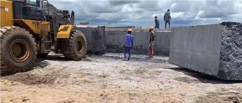 Zimbabwe Reserves Quarry and Granite Mining for Citizens in Push for Local Economic Empowerment – Trendsnafrica | 24/7 Africa News bit.ly/4mRTclA
