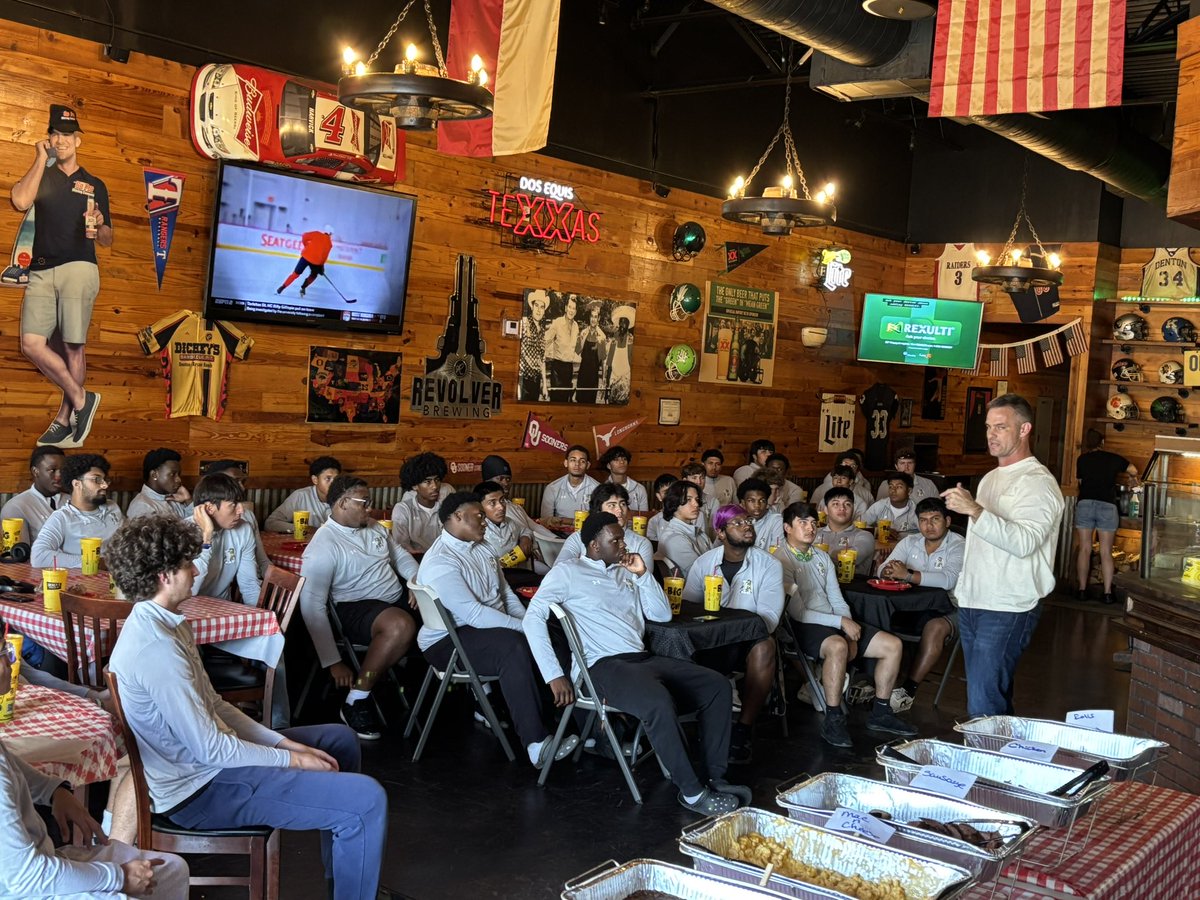 Big thank you to Tommy Poynter for coming out to speak to the team as we gear up for Brewer this week. We appreciate the wisdom, message, and time!

#NewDenton #TheNorth