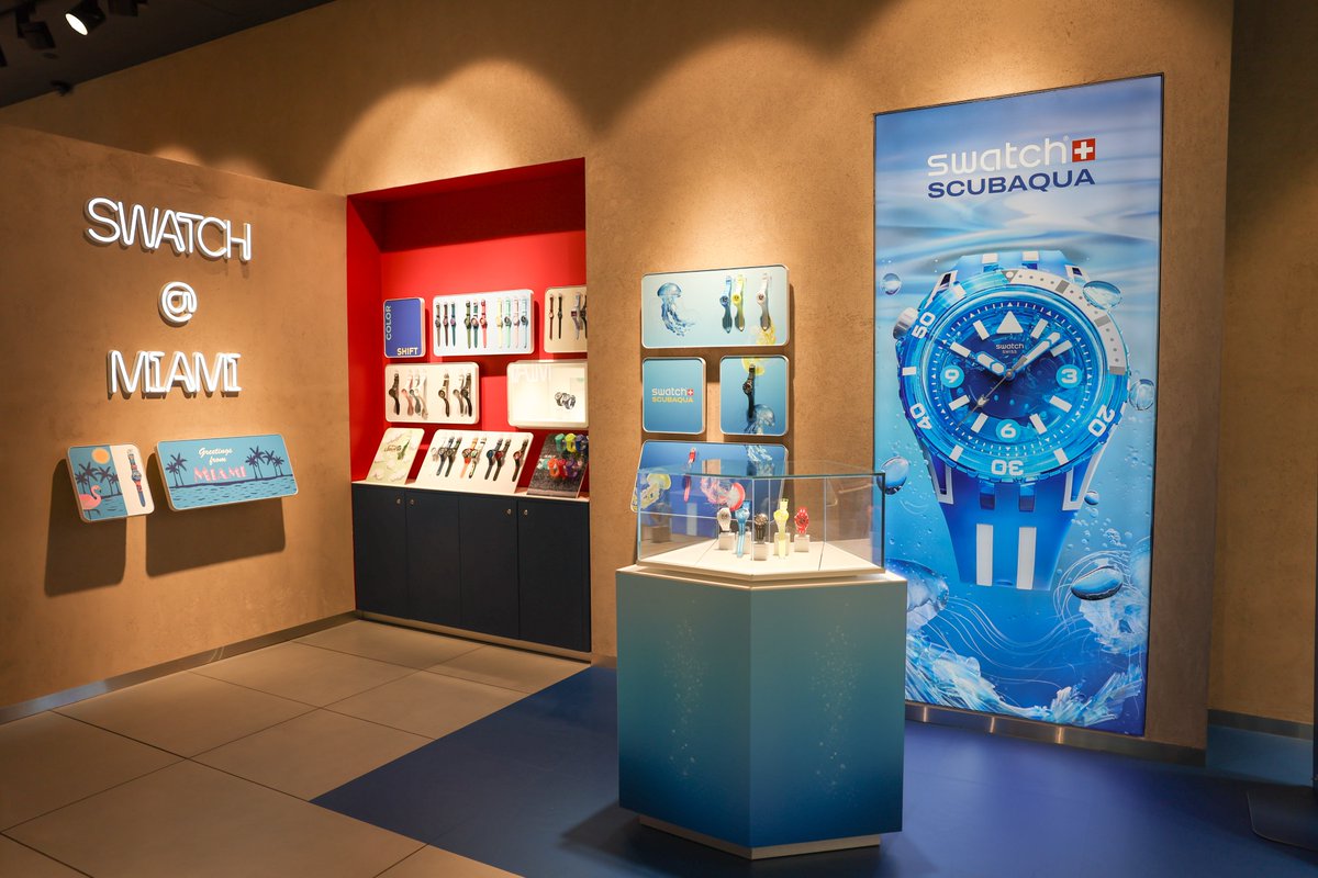 40visuals's tweet photo. Swatch partnered with 40 VISUALS to produce and install custom visuals, including adhesive vinyl, freestanding displays, dimensional lettering, acrylic prints and more for its SCUBAQUA watches.

Explore more about the rollout: https://t.co/oPUPIBoD13 https://t.co/epPy8qmmF1