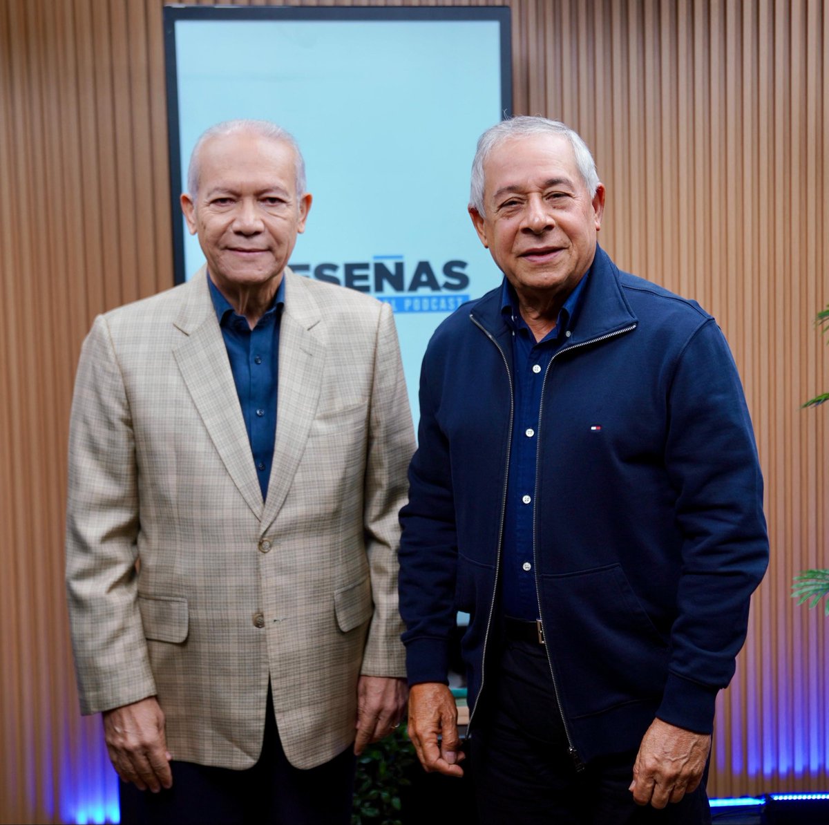 Desde el crisol humano, una amena conversación en <a href="/resenasconrn_/">Reseñas</a> con el político, productor, conductor, guionista, exalcalde de Santo Domingo y embajador en Panamá <a href="/SalcedoGRoberto/">Roberto Salcedo</a> . Historias inéditas sobre su niñez, su familia, sus inicios en la comunicación y su paso por la