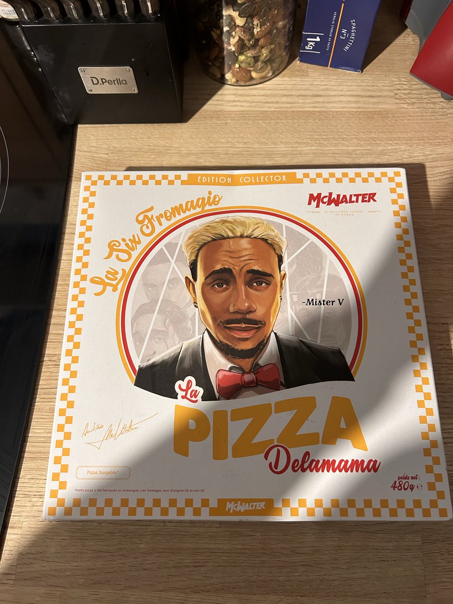 CapitaineCooki4's tweet photo. La DA est folle et le goût aussi ! @MisterVonline https://t.co/bmzID5MgJX