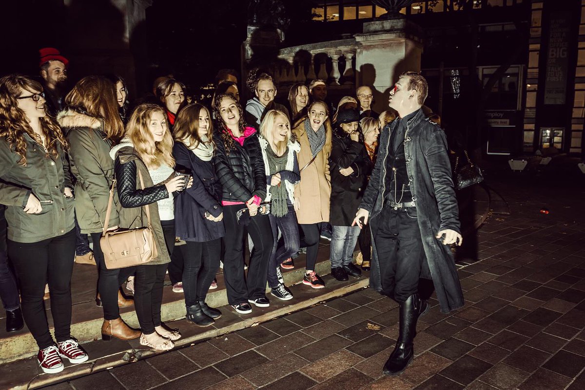 LiverpoolTIC's tweet photo. Discover the secrets of Liverpool’s Seven Original Streets and descend into Liverpool's oldest morgue. From castles and dungeons to alleyways and plague tales, dare you join @Shiverpool?👀

📅 Weds &amp; Sat | 🎟 £19.50
👉 https://t.co/GRJy5Sgc2u
.
#Shiverpool #GhostTour https://t.co/qr6RjZlh2y