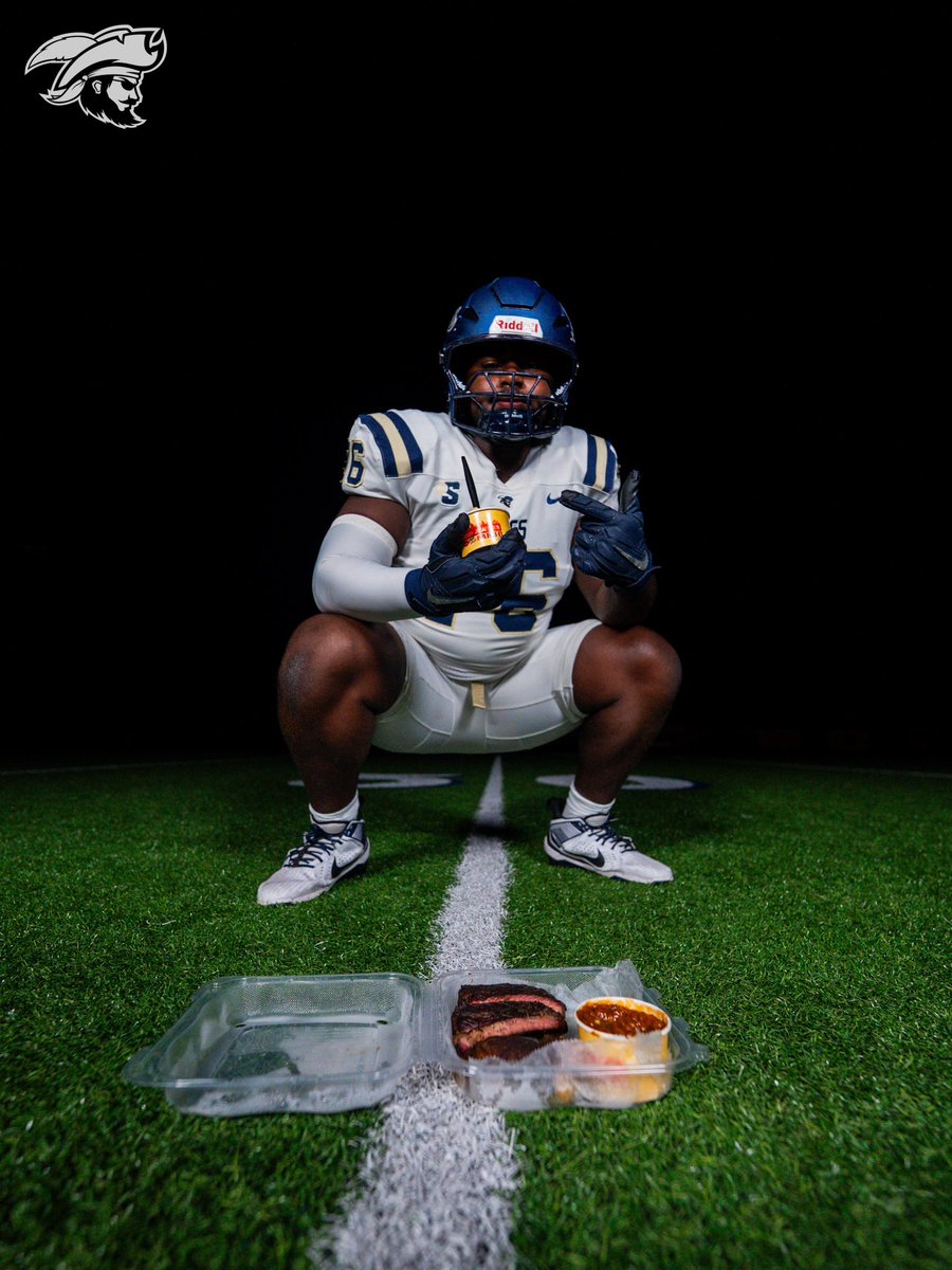 CSU_FB's tweet image. 𝒮𝓉𝒶𝓎 𝒽𝓊𝓃𝑔𝓇𝓎🍽️

🔵⚪️⚪️ for the BBQ Bowl 🐽 

#BucStrong