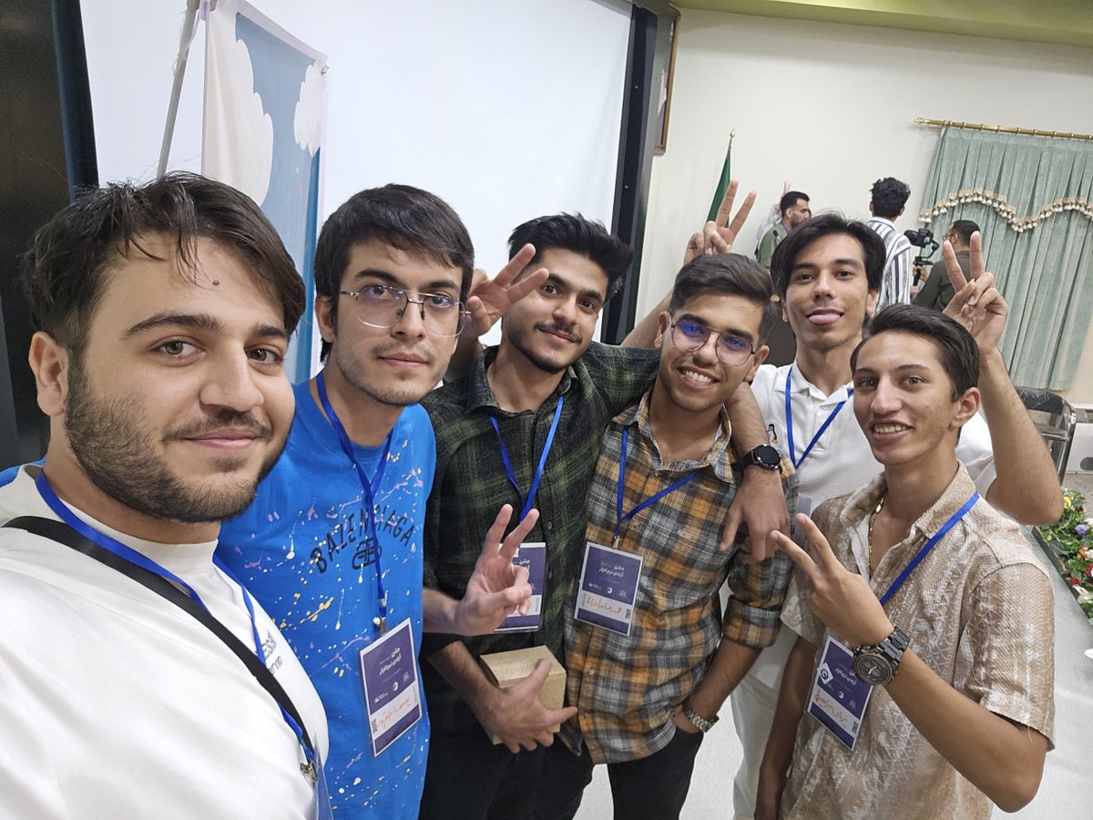 amirhosseinssl's tweet image. Last night, I joined the Software Freedom Day with some friends, organized by #Birlug.
It wasn’t just a celebration, it was a great chance to network, share ideas, and connect with the #OpenSource community 🚀
Really glad to be part of such a valuable gathering and celebrate this…