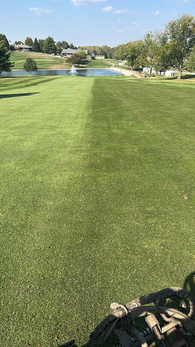 All done with aerification on fairways for the year! Next up tees, collars and rough if it ever rains 🙄