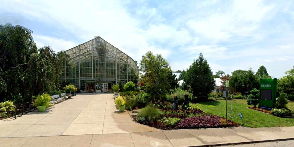 i75exitguide's tweet image. Krohn Conservatory - Cincinnati, OH

If you’re cruising along I-75 and looking for a stop that blends beauty, calm, and a dose of Cincinnati history, Krohn Conservatory in E...
is.gd/NRGCxE