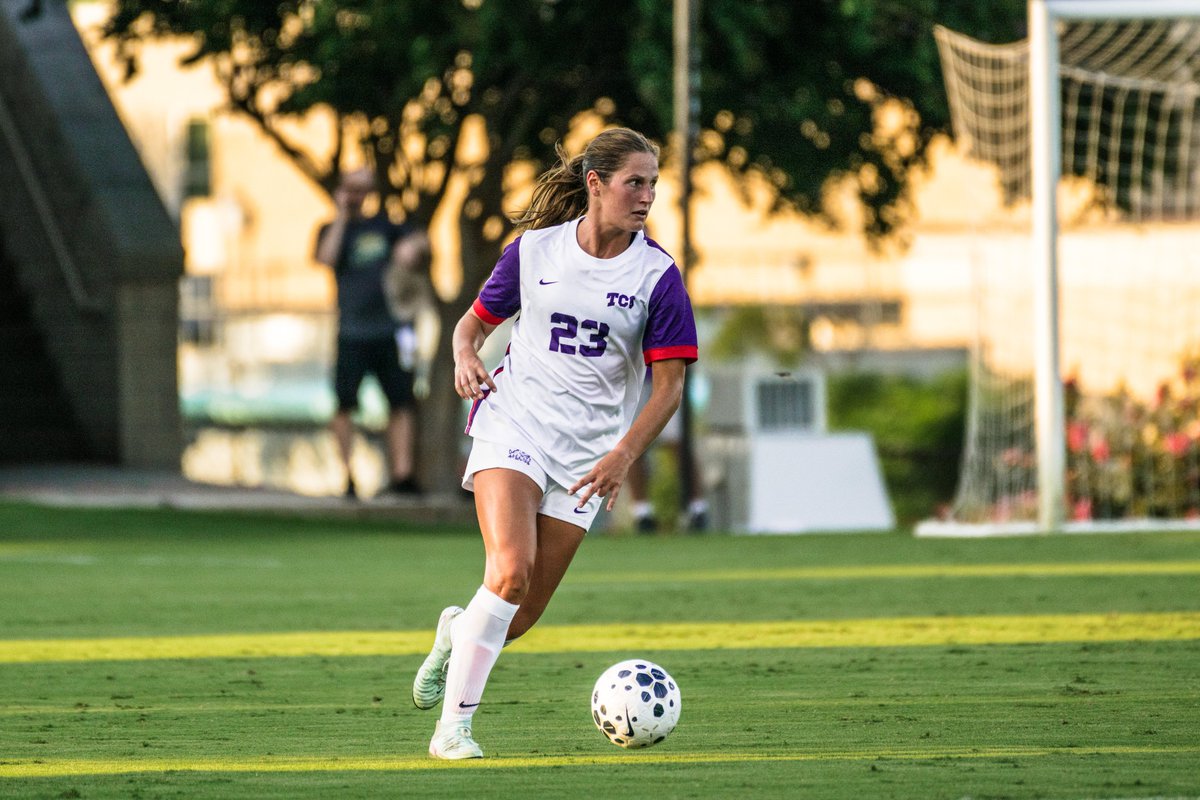 TCUSoccer's tweet image. 𝐒𝐞𝐧𝐢𝐨𝐫 𝐒𝐩𝐨𝐭𝐥𝐢𝐠𝐡𝐭: 𝐆𝐫𝐚𝐜𝐞 𝐂𝐨𝐩𝐩𝐢𝐧𝐠𝐞𝐫

A force across the back line and another four-year standout for TCU, Grace has made an impact since her freshman season. She's totaled over 4000 minutes played, appearing in 57 total matches and making 46 starts!