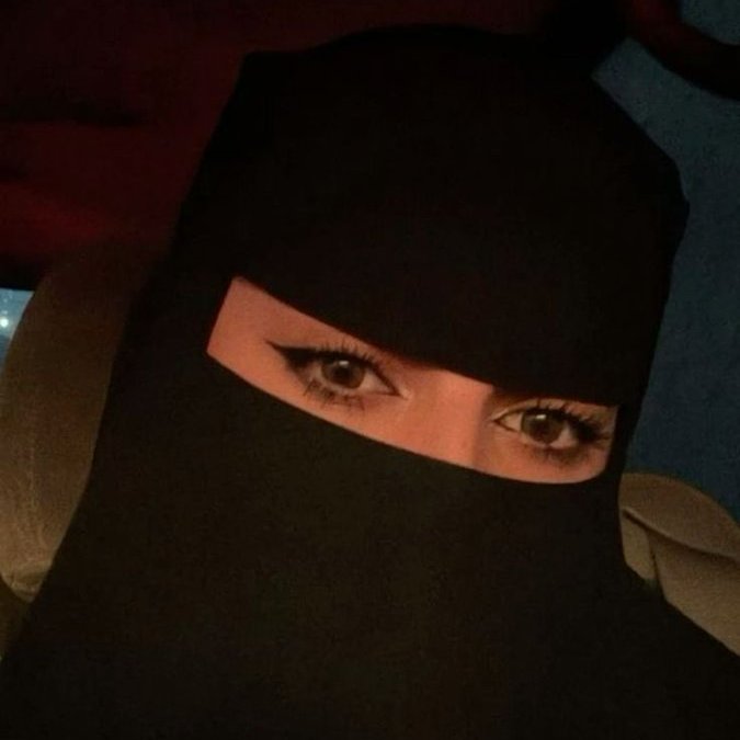 ....

الكلمة العذبة على البال تبقى
. وانت أعذب اللي مرني كان منك

..

مسساء الخيـــر  ي حلويين 💙