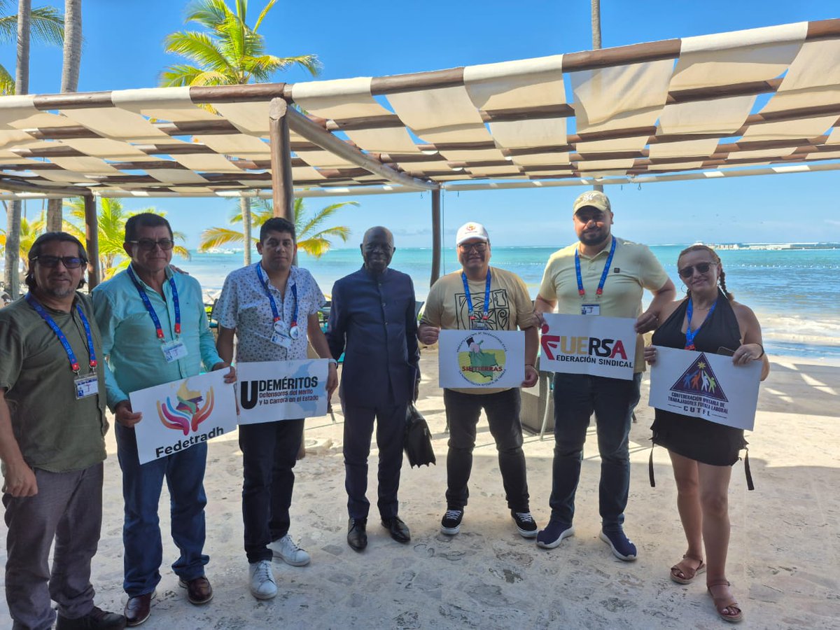 Desde Punta Cana con el Director General de la OIT <a href="/GilbertFHoungbo/">Gilbert F. Houngbo</a> después del almuerzo de cierre del evento 20a Reunión Regional Américana de la OIT. Pasar del discurso a los hechos es el reto que se viene para la <a href="/OITAndina/">OIT Países Andinos</a> y sus territorios.