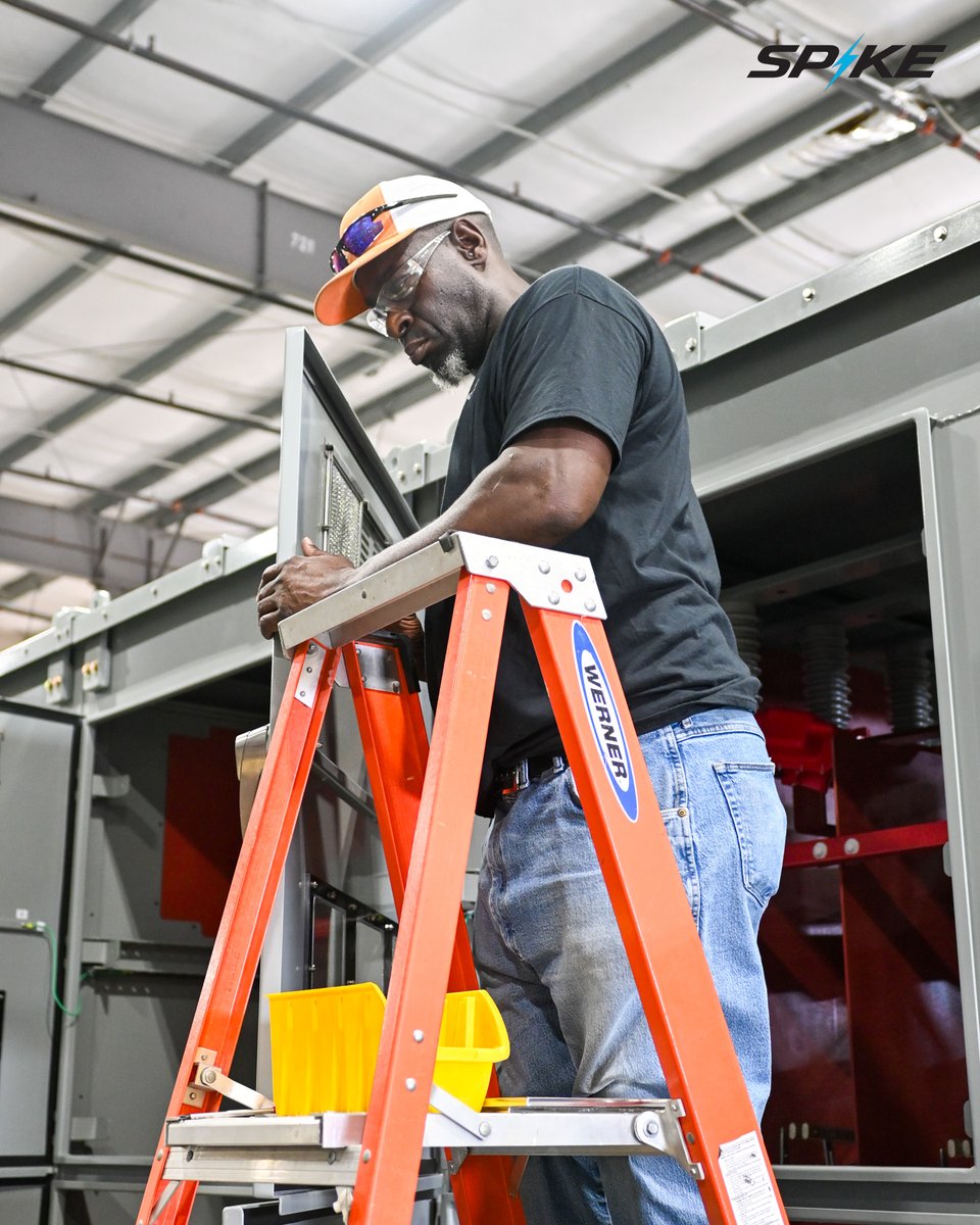 SpikeElectric's tweet image. Celebrating Manufacturing Day 2025 

We’re proud to be part of an industry that builds solutions, creates opportunities, and powers communities. Thank you to our team members who make it possible every day.

#SpikeElectricControls