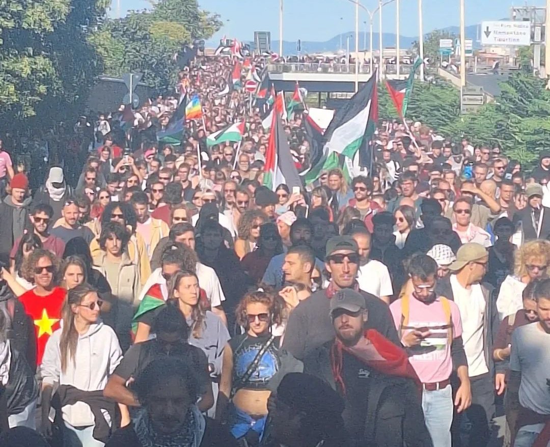 marxistJorge's tweet image. Think about this. A political strike. A political general strike over internationalist solidarity and against imperialism. With milions joining industrial action, mass demos and blockades. Think about it.