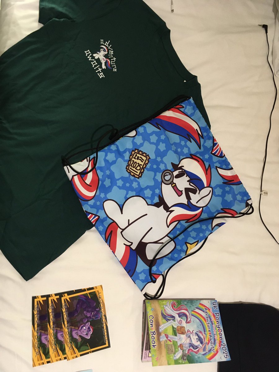 Collected my sponsor goodies <a href="/UKPonyCon/">UK PonyCon ‘Adventure Awaits’</a> going to call it an early night though.

That drawstring bag is very cute.