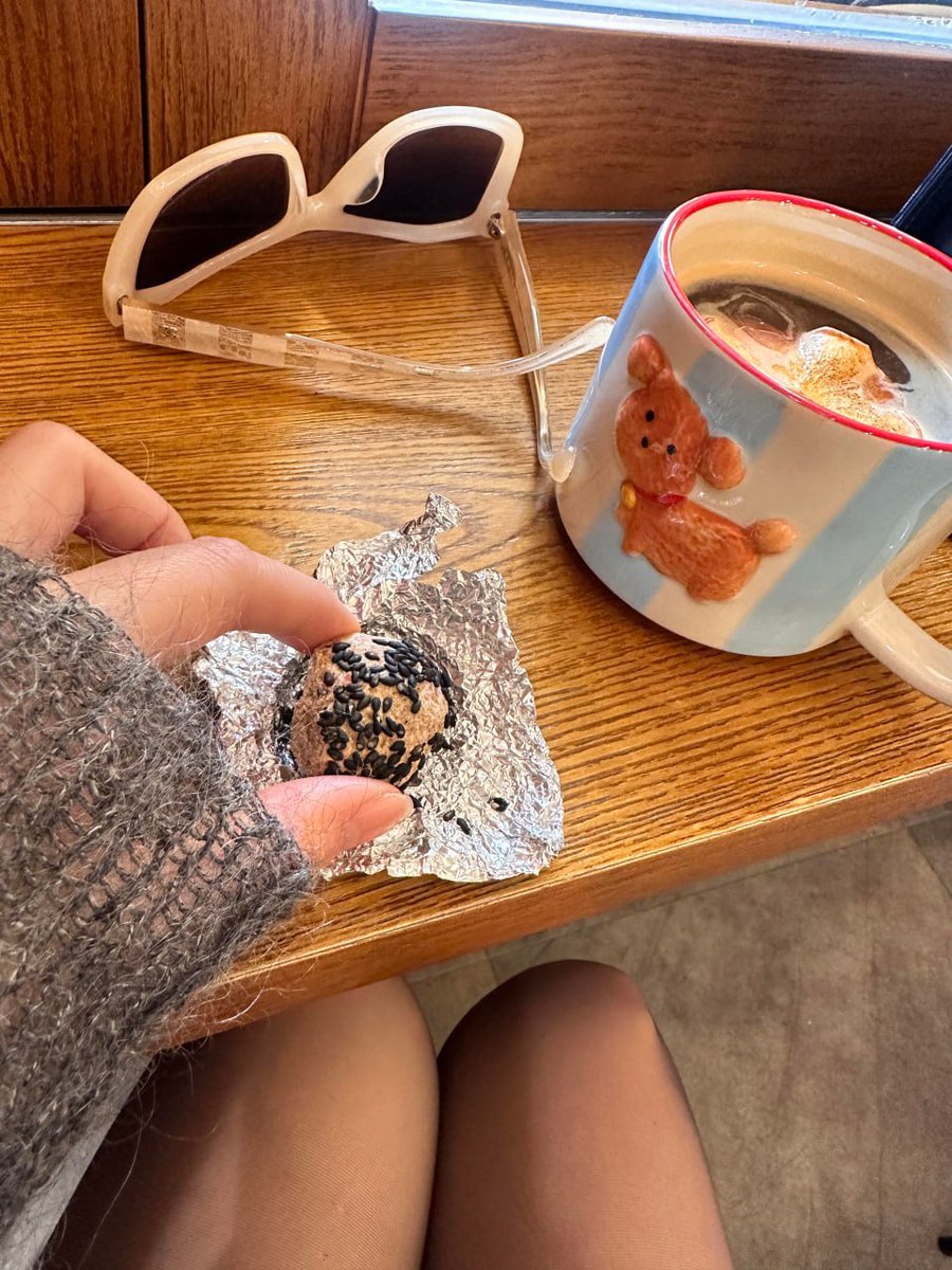 miguelgamesfor1's tweet photo. 🎉 Friday mood: coffee in hand, weekend in sight. #FridayVibes #AlmostWeekend https://t.co/GrlOmNxTQX