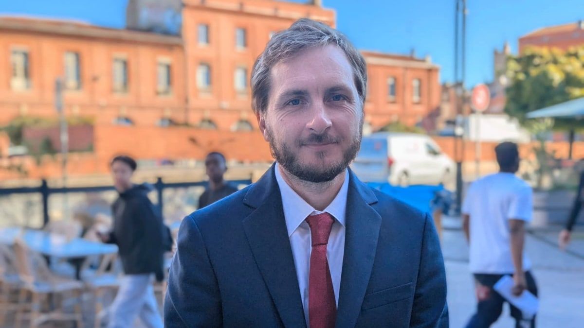 Trois Toulousains arrêtés par la marine israélienne avec la flottille vers Gaza 
buff.ly/QE7rg5H #GlobalSumudFilotilla