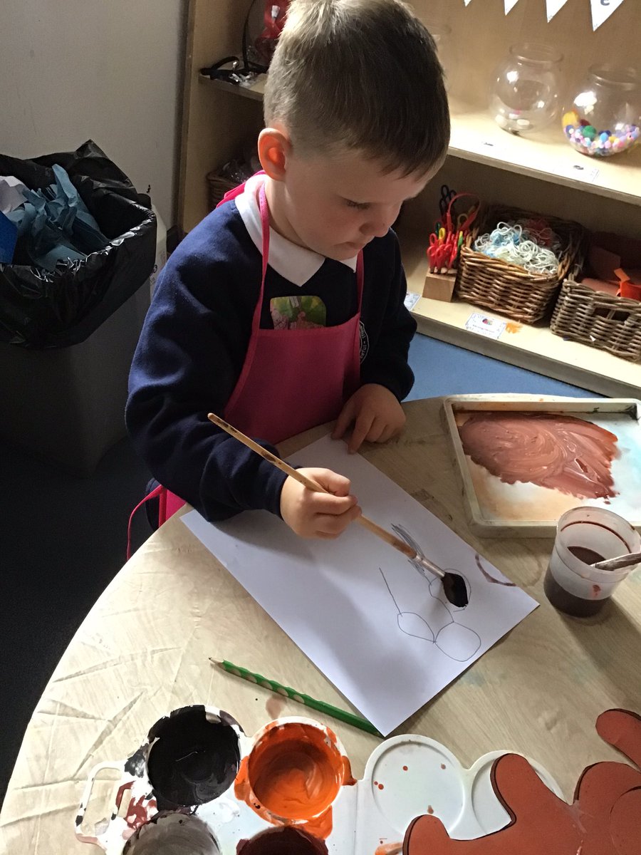 This week #R1, have been creating our own gingerbread men in the creative area. We drew them ourselves, then mixed our own colours to make tones and shades of brown and orange to paint them. <a href="/MonksdownMakes/">MonksdownMakes</a>