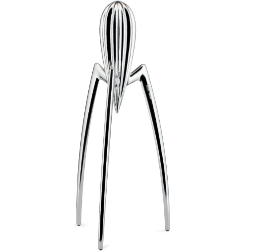 mesch's tweet photo. Otro hermoso producto que quiero compartir con #AmazonAffiliates
Alessi Philippe Starck Juicy Salif
Está en mi wishlist y la tendré en cualquier momento.
Es un ícono del diseño industrial, realizada en una monopieza inyectada de aluminio por el francés Philippe Starck, uno de los diseñadores industriales más importantes del mundo.
Mezcla belleza estética, muy buena funcionalidad y perfección en la fabricación que te permite ponerla en la biblioteca del living cuando no la usas.
Aprendí mucho escuchando las charlas de @aarcagni en @somosDP
https://t.co/Bvosaf4tOL