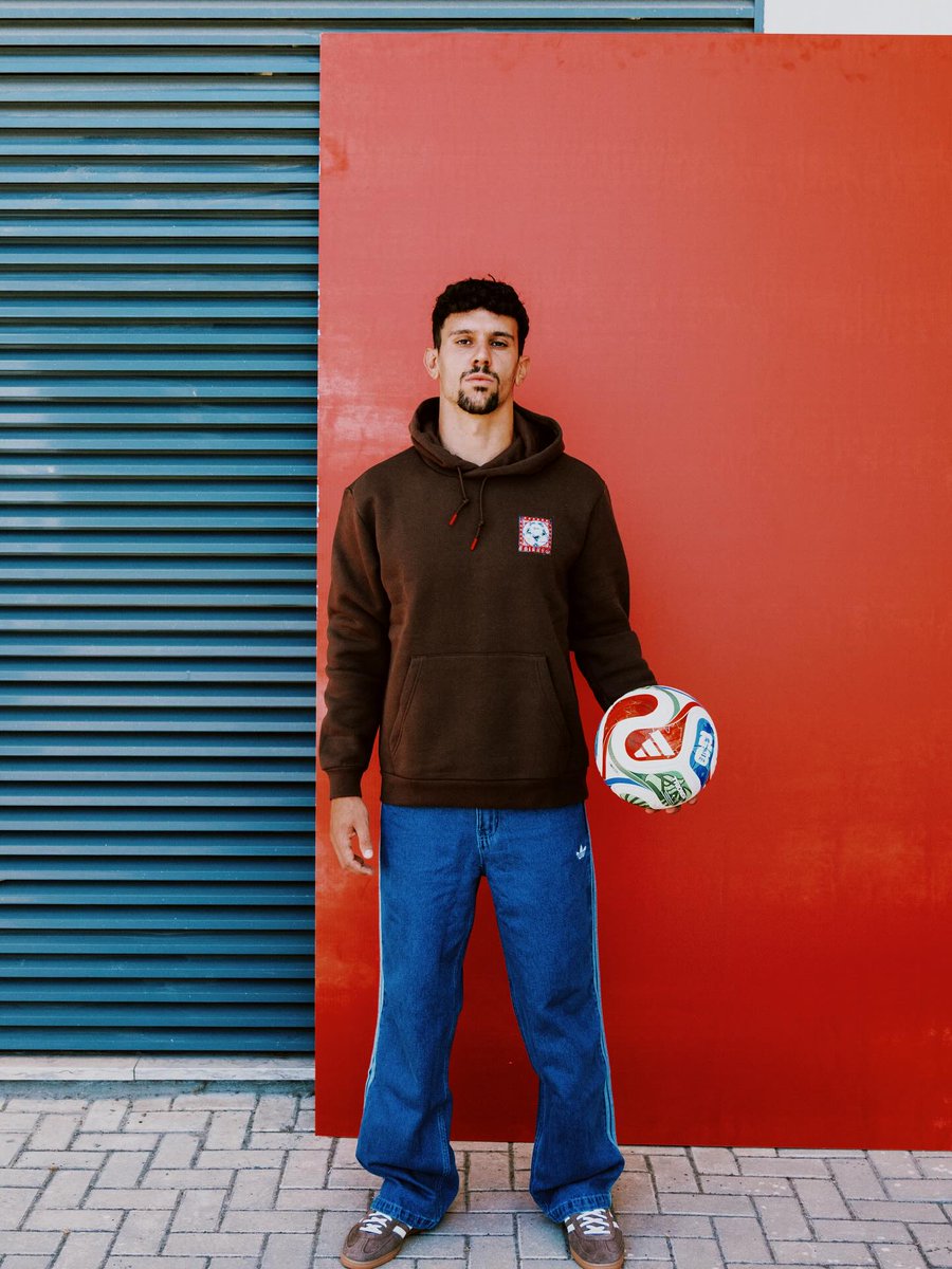 InformGlorious2's tweet image. Tomás Araújo. #Adidas