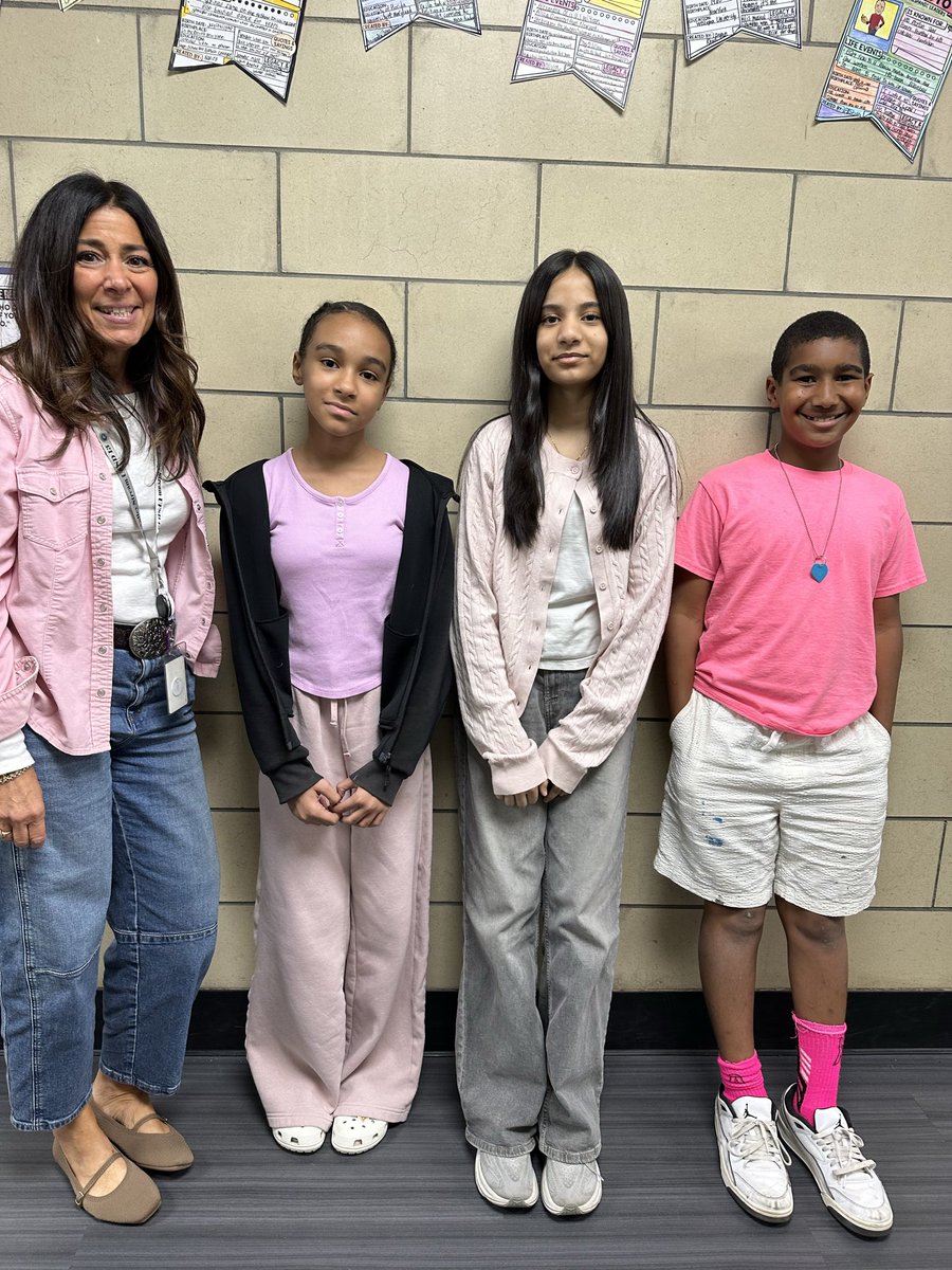 Wearing pink in honor of #BreastCancerAwarenessMonth ! Thanks to all who participated. Please join us by wearing pink every Friday in the month of October 💕 #happeningathowell