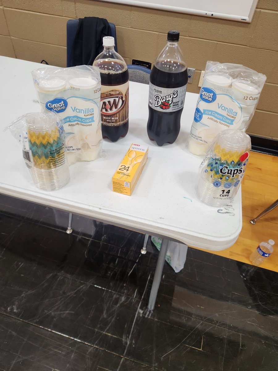 LadyTigerBBall1's tweet image. What better way to "float" into the weekend than with root beer floats😋. Thank you Booster Club!  #SicEmTigers🐅 #FloatinOnaFriday #almosttime