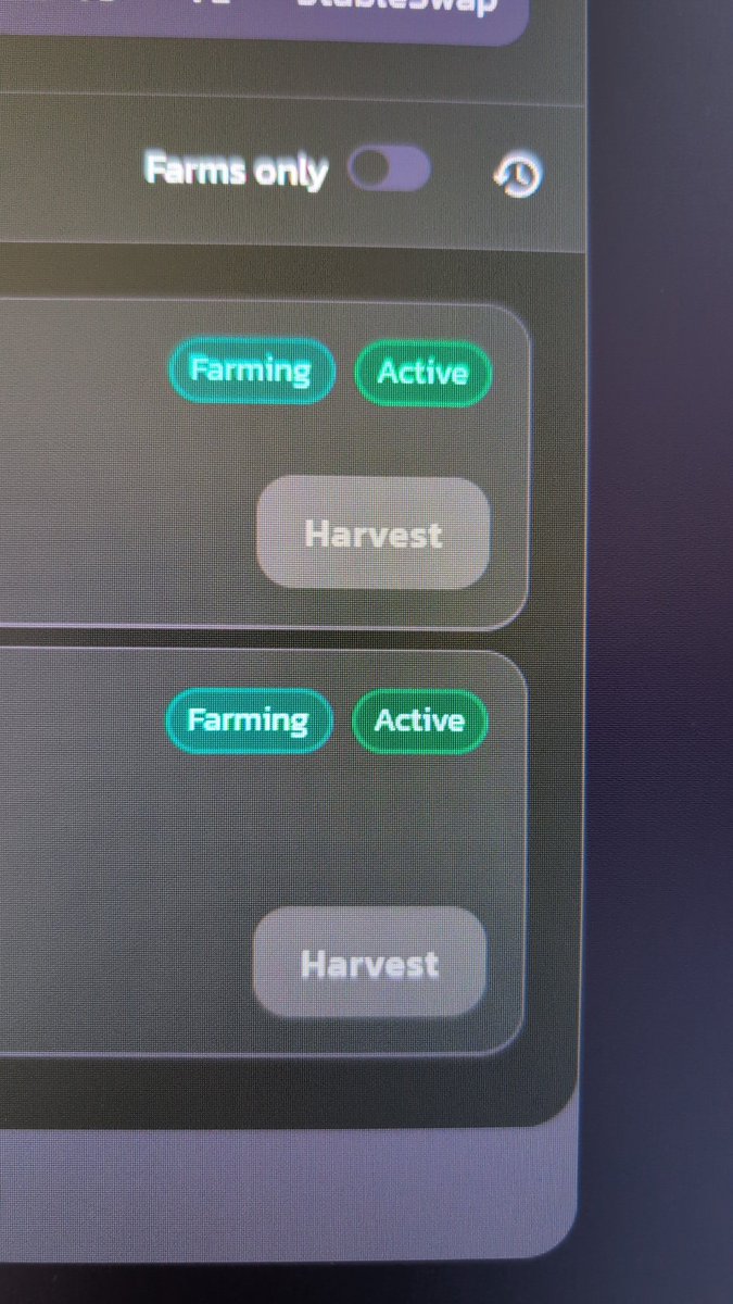 Any <a href="/PancakeSwap/">PancakeSwap</a> maxis know what's going on here?
I haven't been able to see or harvest my $cake for a few weeks now and I'm sure I have a good amount now