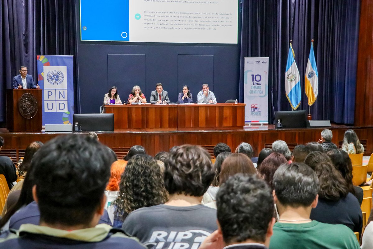 Universidad Rafael Landívar tweet media