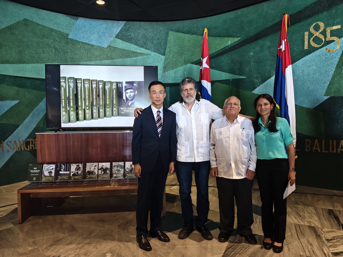 祝贺《劳尔选集》出版，是历史也是未来！¡Felicitaciones por la publicación de las Obras Escogidas de Raúl Castro Ruz! Es historia y futuro a la vez.