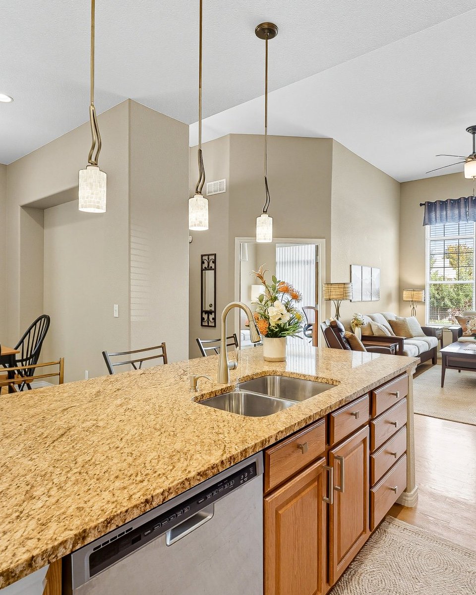 LiveWestRealty's tweet photo. 3751 W 136th Ave | Broomfield
3 Bed | 3 Bath | 3050SqFt
Offered for $639,900
Listing Agent: Michele Steward &amp; Lori Buechner
303-667-1489 | michele@livewestrealty.com
720-218-0435 | lori@livewestrealty.com
#BroomfieldRealEstate #ColoradoHomes #DreamHome #HouseGoals #LuxuryLiving https://t.co/9gdVGYr6vQ
