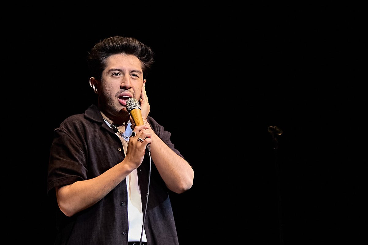 RastroInformati's tweet photo. Daniel Sosa se presentó en la ciudad de Guadalajara con su stand up “Dilema”
Toda la información aquí 👇
https://t.co/D9StlNfA2p
Fotografía por Aldo Sánchez
#Guadalajara #México #gdl #Jalisco #DanielSosa #StandUp #Ocesa #TeatroDiana #Dilema #Comedia #comedy https://t.co/P5227S7Hum
