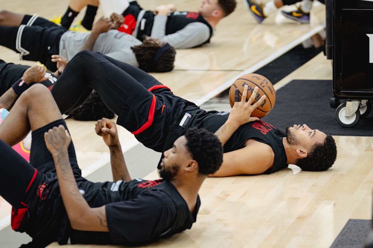 trailblazers's tweet image. TC33.

Photos of Toumani Camara from training camp.