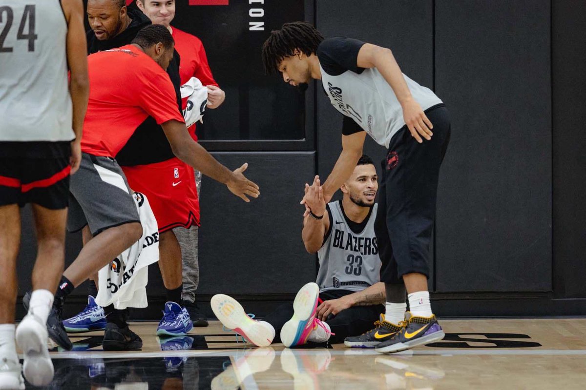 trailblazers's tweet image. TC33.

Photos of Toumani Camara from training camp.