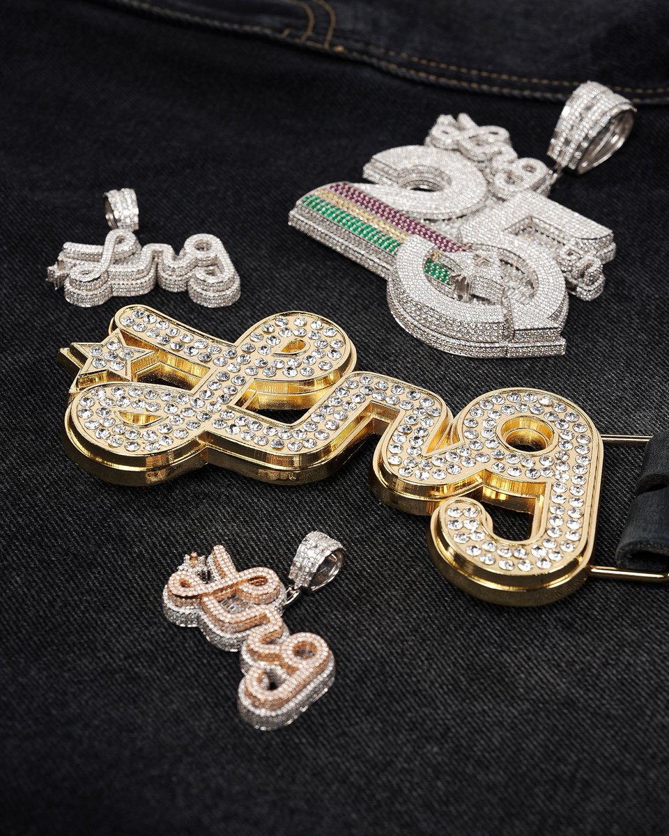 LRGClothing's tweet photo. The OG script belt buckle is back !

https://t.co/QaPRxv6mQu https://t.co/vsa7oW60TO