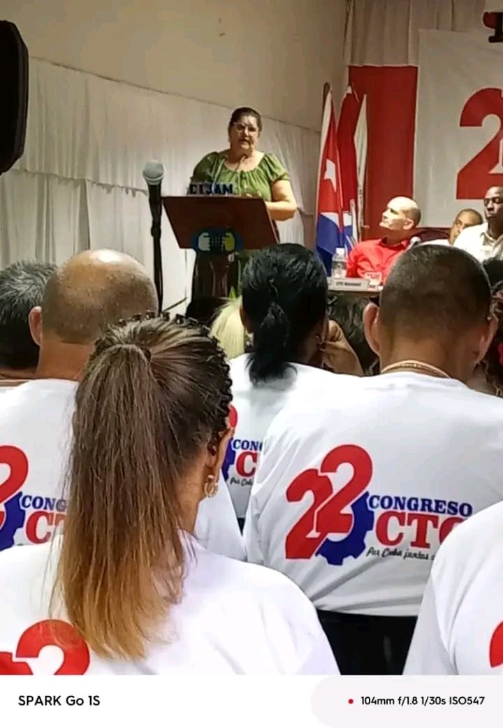 Nuevas proyecciones para fortalecer el quehacer sindical.
#15AñosArtemisa 
#CubaEstáFirme
<a href="/Colina_CTCuba/">Miguel Colina</a> 
<a href="/DiazCanelB/">Miguel Díaz-Canel Bermúdez</a> 
<a href="/DrRobertoMOjeda/">Dr. Roberto Morales Ojeda</a> 
<a href="/PartidoPCC/">Partido Comunista de Cuba</a>