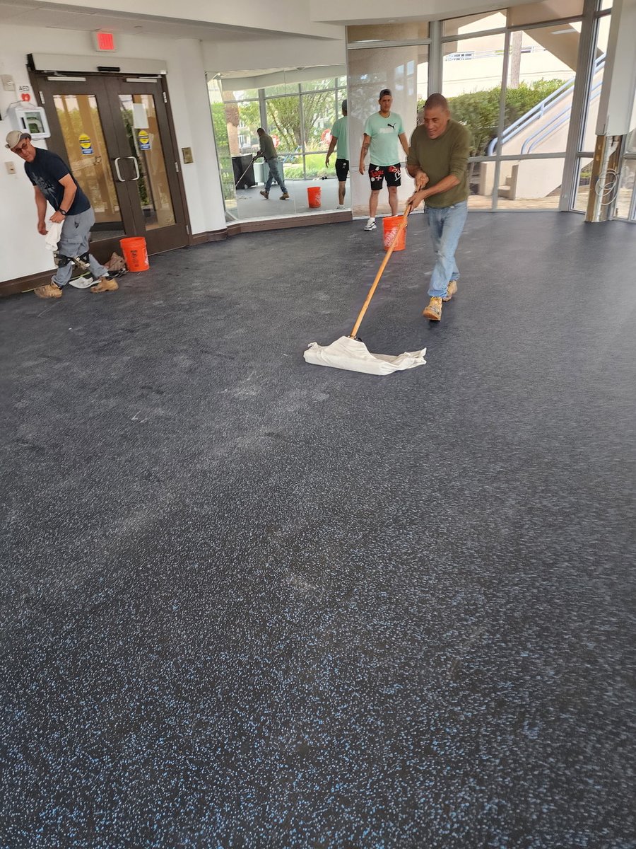 DFSGetEquipped's tweet image. When you build a top-tier facility, you start with the best equipment:

• NuStep Family (T6Max, Rb8Max, Ue8Max)
• TAG Strength &amp;amp; Weights
• Ecore Flooring

What an amazing space! Congrats to Scott on his incredible new full gym install!