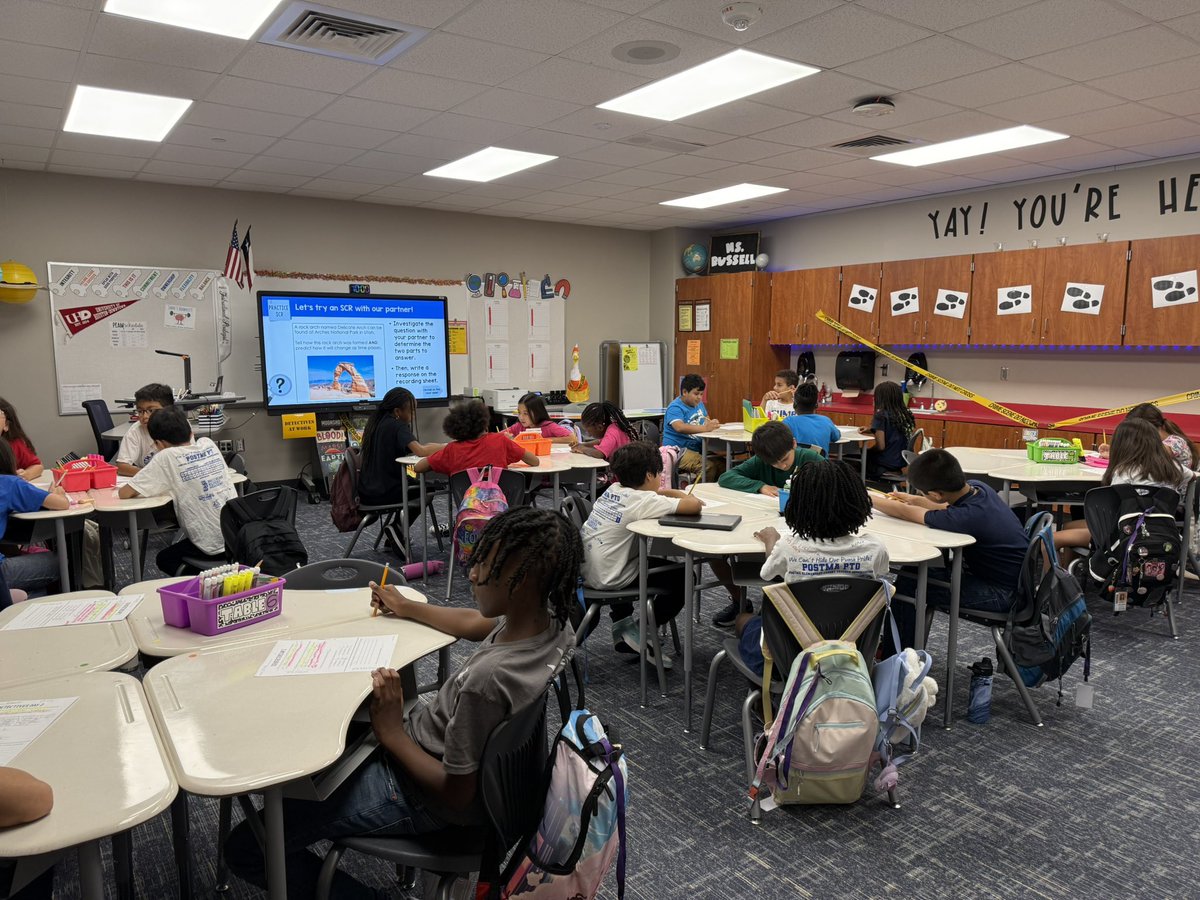 Lauren Russell tweet media