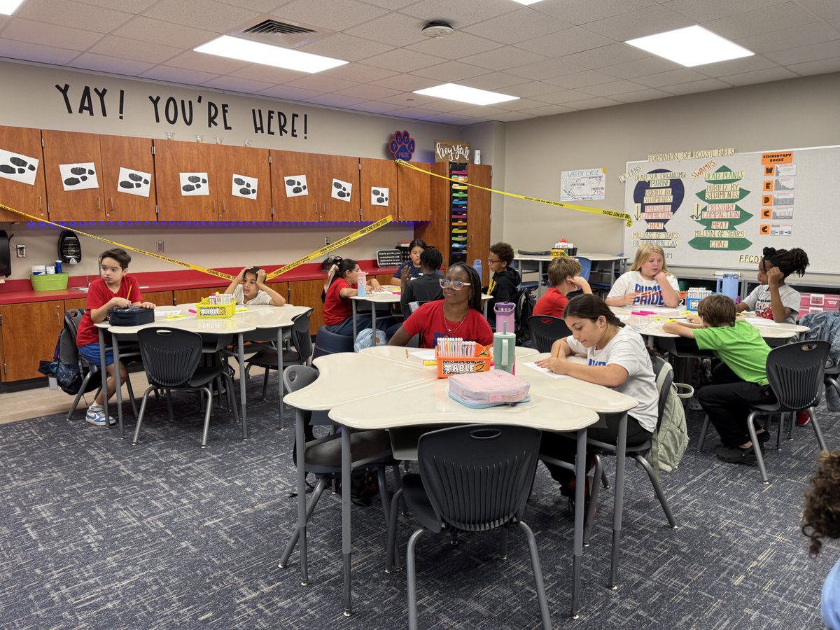 Lauren Russell tweet media