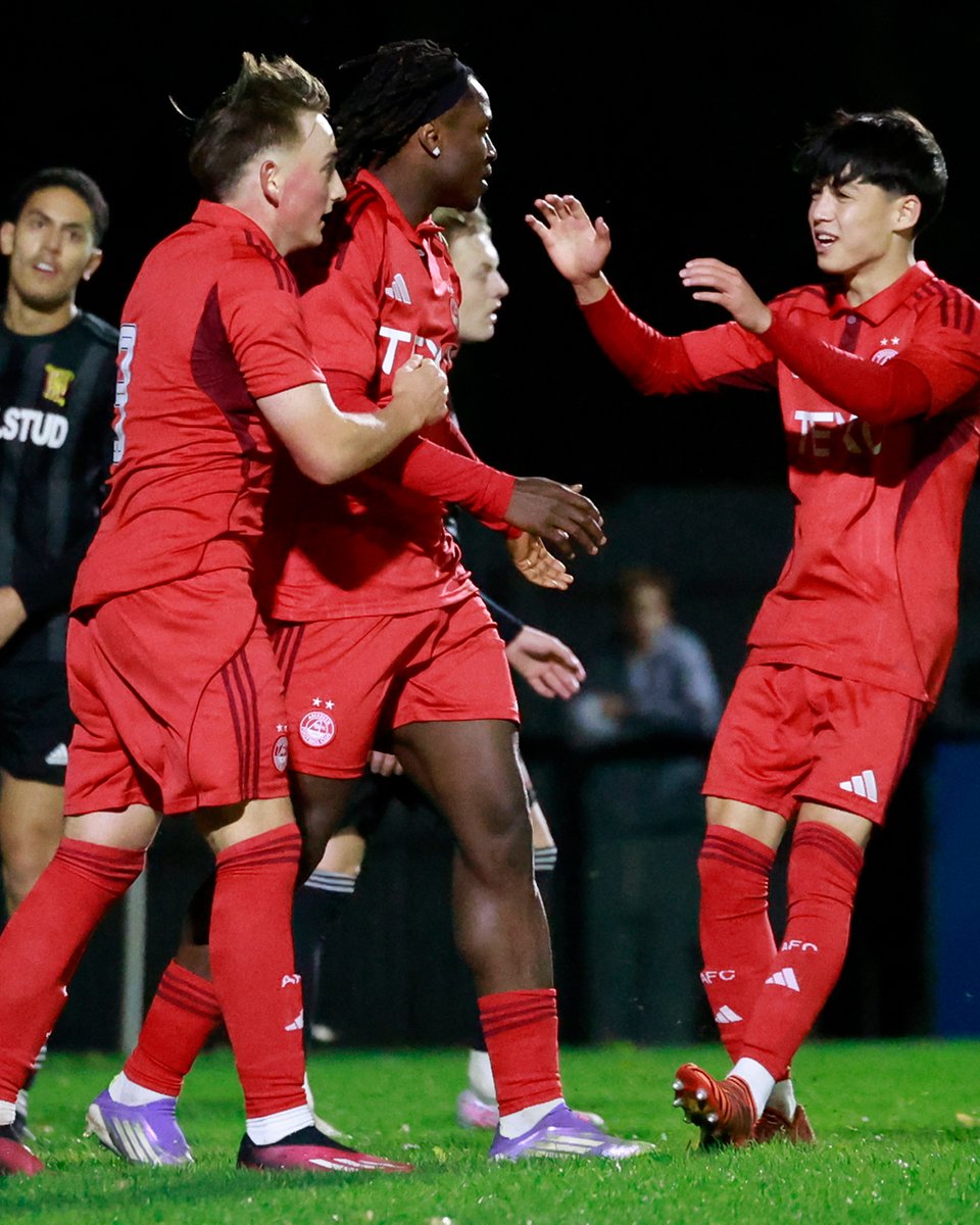 Our Development Dons have won the Aberdeenshire Cup after defeating Formartine 4-2 on penalties, with the game finishing 2-2 after normal time. 

Well done to the Young Dons! 🏆