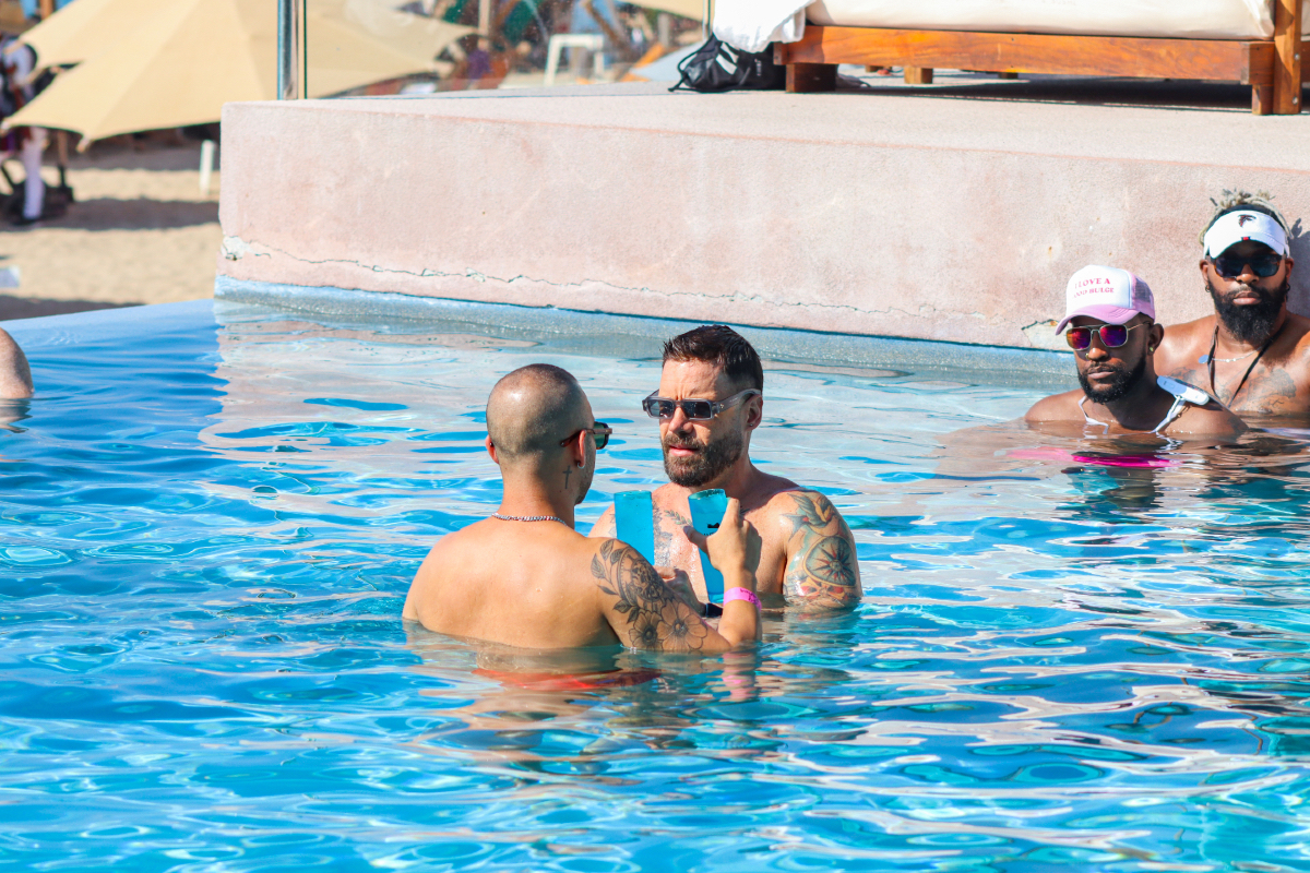 "Making a splash in paradise—celebrate life and love at the vibrant pool of Mantamar! 💦" 

More Info: 📞 +52 322 222 6260
Reservations: bit.ly/reserve-mbc

#GayTravel #PuertoVallarta #Mantamar