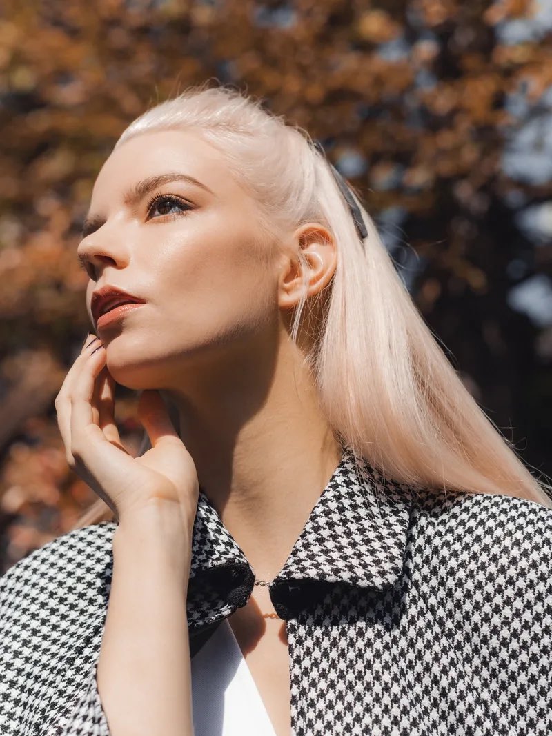 anyarchive's tweet image. anya taylor-joy photographed by tom newton for vogue magazine
