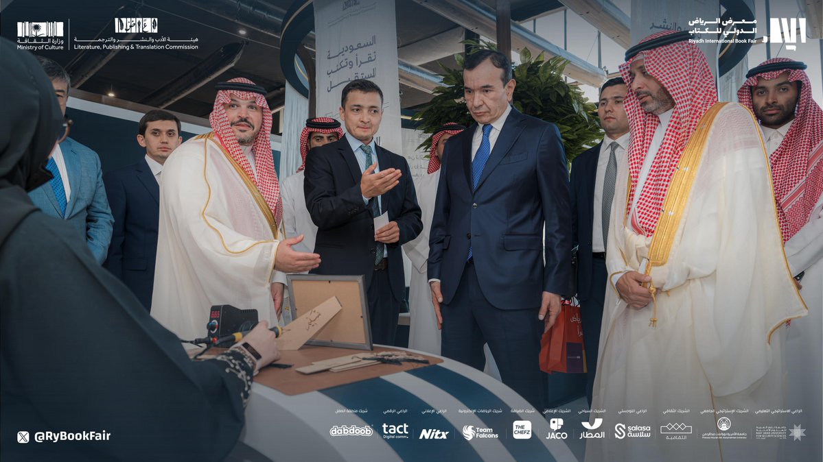 RyBookFair's tweet image. جانب من زيارة معالي وزير الثقافة الأوزبكي السيد نزاربيكوف أوزودبك لـ #معرض_الرياض_الدولي_للكتاب_2025، بحضور معالي نائب وزير الثقافة أ. حامد فايز، ود. عبداللطيف الواصل الرئيس التنفيذي لـ #هيئة_الأدب_والنشر_والترجمة

#الرياض_تقرأ