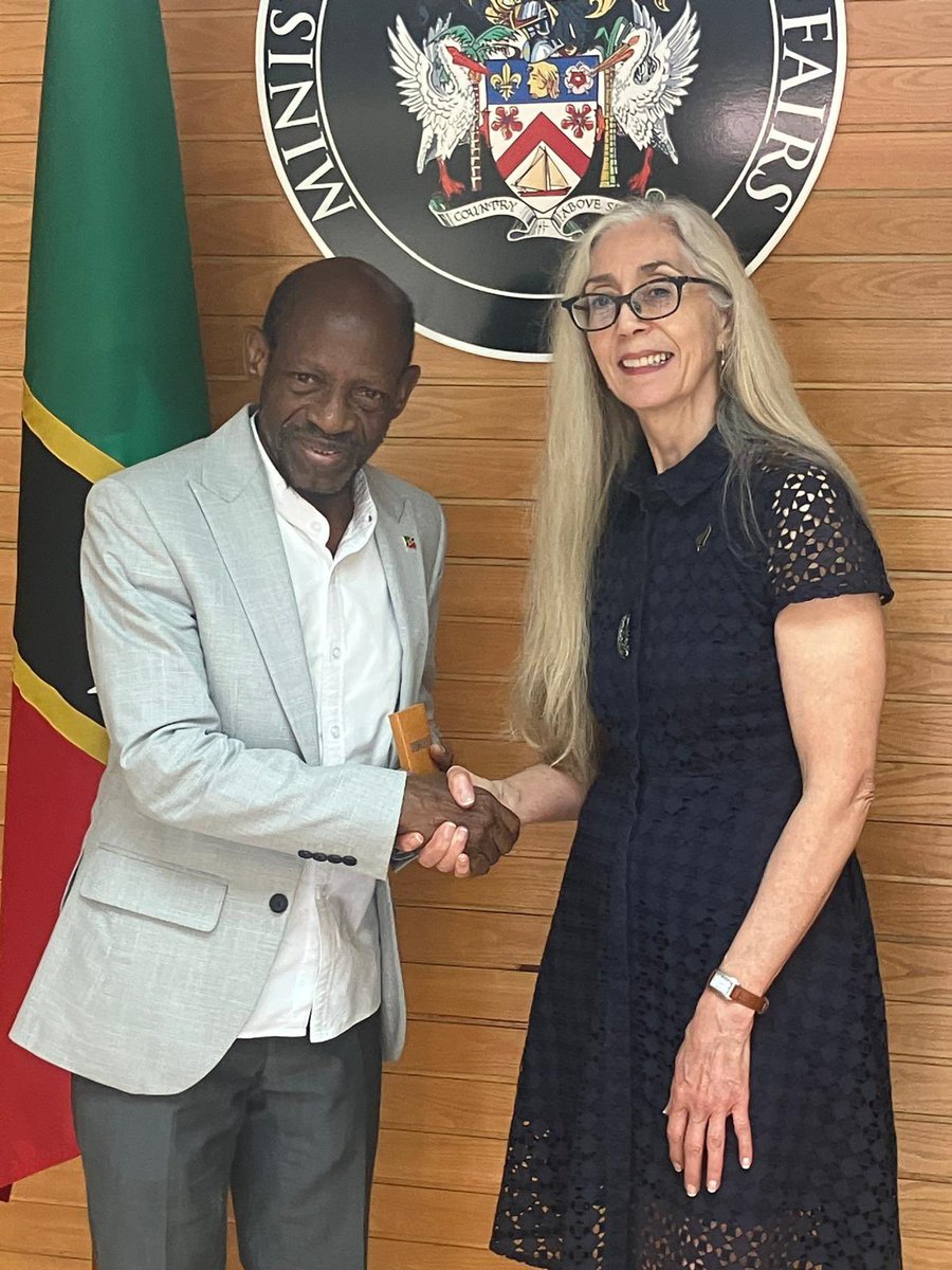 NZinCaribbean's tweet photo. Today, in Saint Kitts and Nevis, High Commissioner Te Puni called on the Rt. Hon. Dr. Denzil Llewellyn Douglas, Minister of Foreign Affairs. Conversation spanned our bilateral and multilateral engagement with High Comissioner Te Puni highlighting opportunities to strengthen ties. https://t.co/5SYt1hbUBz