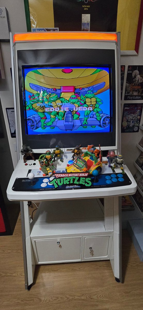 VisualMemory98's tweet image. Una partidita???? #TortugasNinja #TMNT
#teenagemutantninjaturtle #Arcade
#naomi #konami #Sega