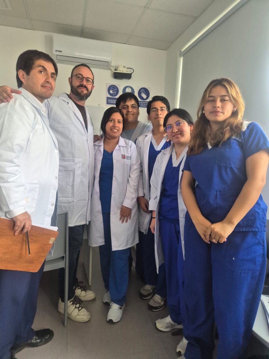 ⸻

Honored to share updates on advances in EGFR-mutated advanced lung adenocarcinoma at the Peruvian Cancer Society Congress, and to interact with students at Universidad Privada San Juan Bautista.
<a href="/UPSJB/">Universidad Privada San Juan Bautista</a>