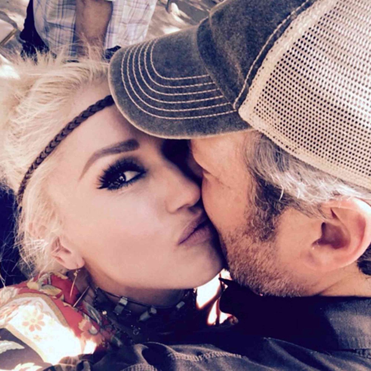 Blake Shelton (@blakeshelton) on Twitter photo Y'all help me wish <a href="/gwenstefani/">Gwen Stefani</a> a happy birthday!!!!!! I love you pretty girl!!!!! Y'all help me wish <a href="/gwenstefani/">Gwen Stefani</a> a happy birthday!!!!!! I love you pretty girl!!!!!