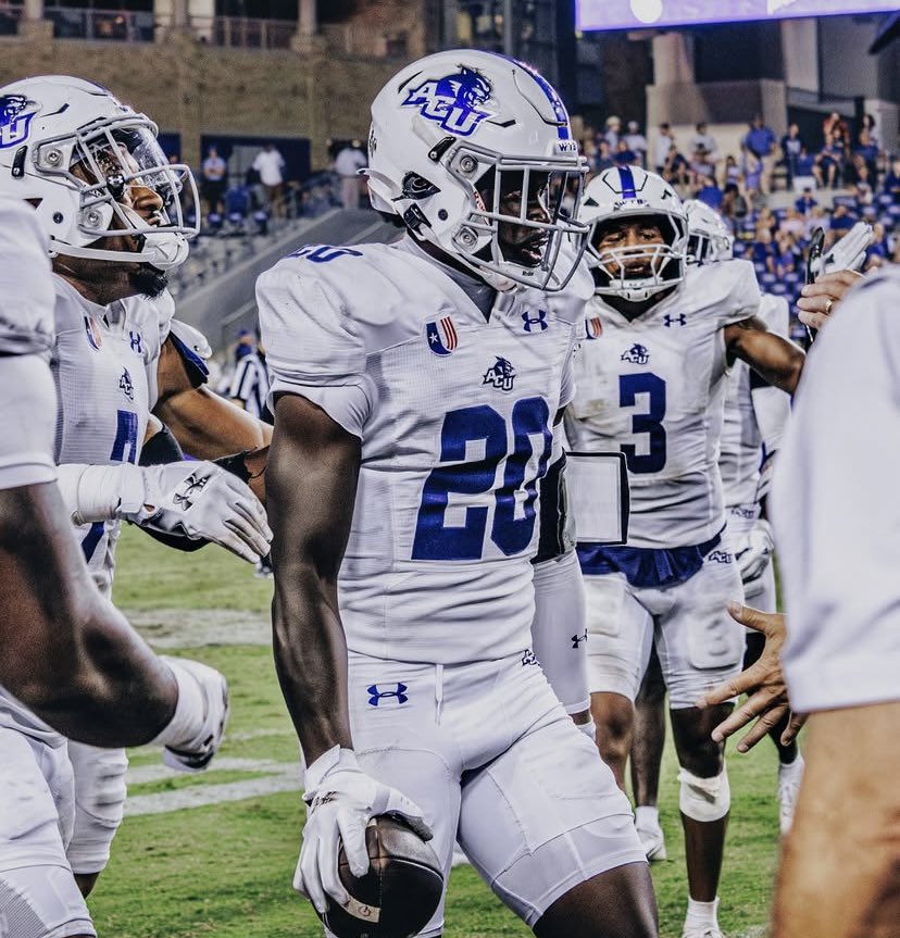 After a great conversation with <a href="/GodsWarrior615/">DJ Williams</a> I am blessed to receive my first d1 offer from Abilene Christian University! <a href="/ACUFootball/">ACU Football</a> 
<a href="/RecruitLouisian/">Recruit Louisiana™️</a> <a href="/im_hawk21/">Tywonne Harris</a> <a href="/CoachCDClark/">Coach Chris Clark</a> <a href="/Ben_Takn_It_Ez/">Coach Benjamin Morgan</a>  <a href="/JeritRoser/">Jerit Roser</a>