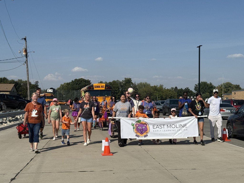 Homecoming fun for our ELC School Family….. our Little Panthers are cheering on the UT Panthers! #EMSD37Pride #growingthroughPLAY