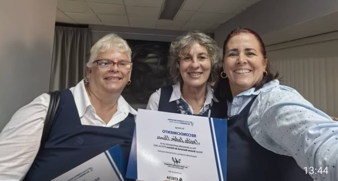 Recién supimos que estás dos muchachitas de la izquierda, #Amparo y #Oneyda, defendieron uno de los trabajos premiados y que representaron a <a href="/ETECSA_Cuba/">ETECSA</a> #ArtemisaJuntosSomosMás 
Qué orgullo! GRACIAS!!!
